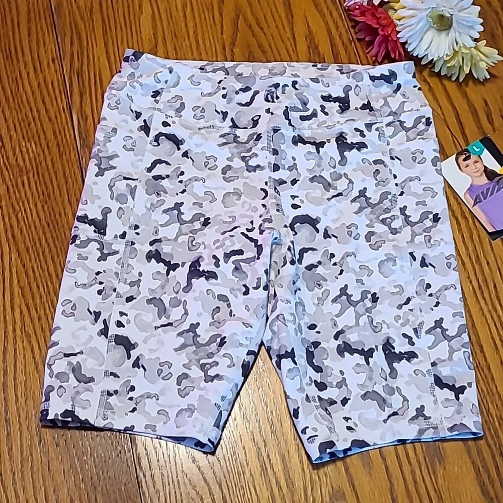 NWT Avia Athletic Bike Shorts